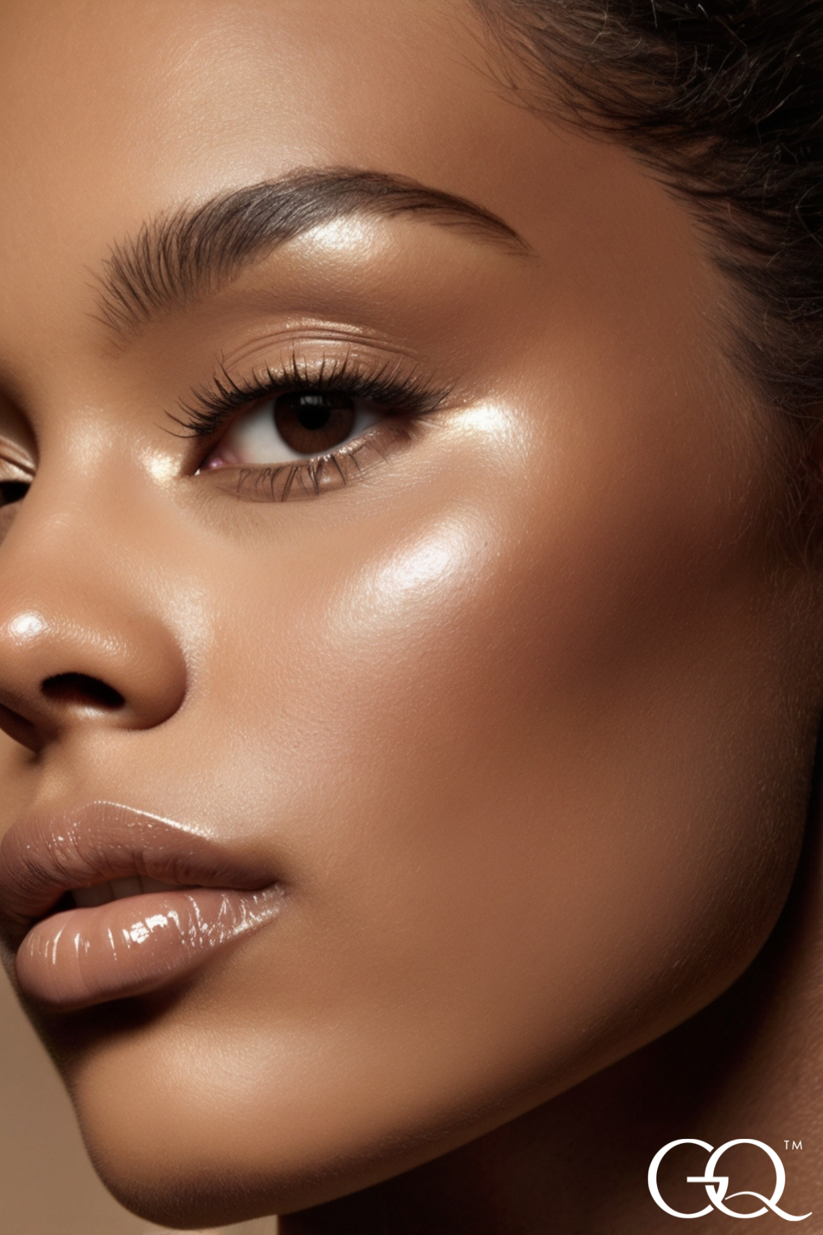 Foundation with SPF - Oak (30ml) | GLOWNIQUE